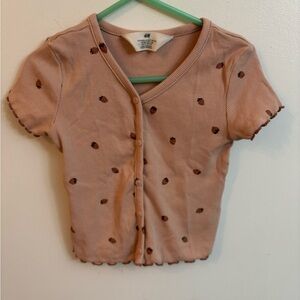 4-30$ H&M Light Pink ribbed short sleeve with strawberry designs 2-3 years